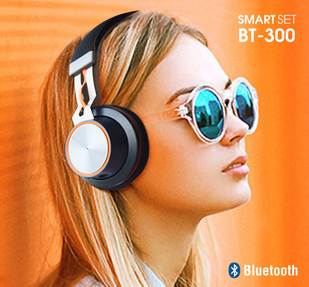 Tai nghe khong day On-ear SoundMAX BT300